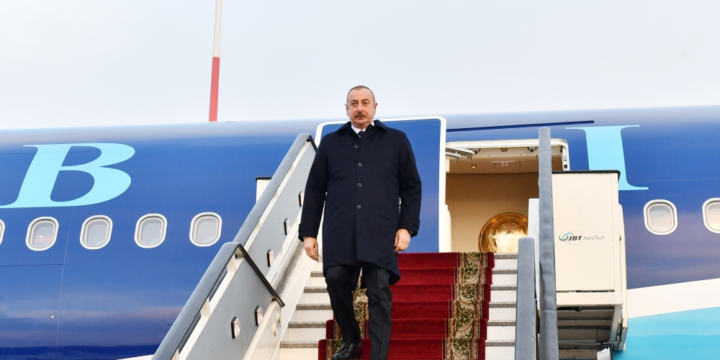 President Ilham Aliyev arrived in Saint Petersburg for working visit