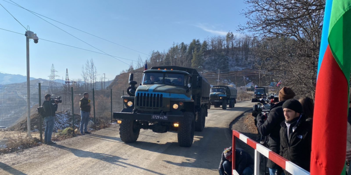 Sülhməramlıların təminat avtomobilləri növbəti dəfə Laçın yolundan keçib 