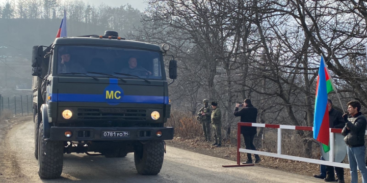 Sülhməramlılara aid daha 4 avtomobil Laçın yolundan keçib 