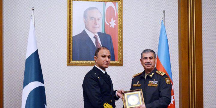 Zakir Həsənov Pakistanın HDQ komandanı ilə görüşüb