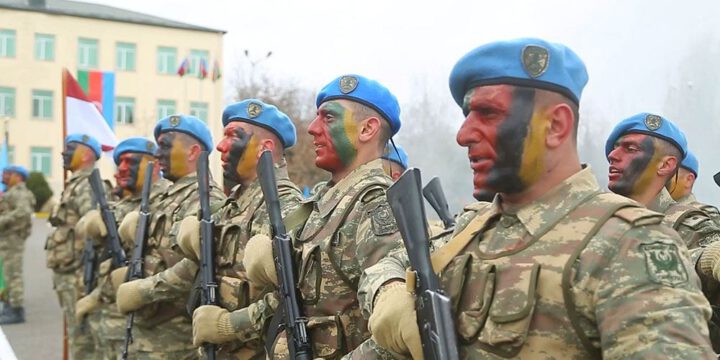 Komando hərbi hissələrində müddətdən artıq həqiqi hərbi xidmət üçün qəbul başlayır