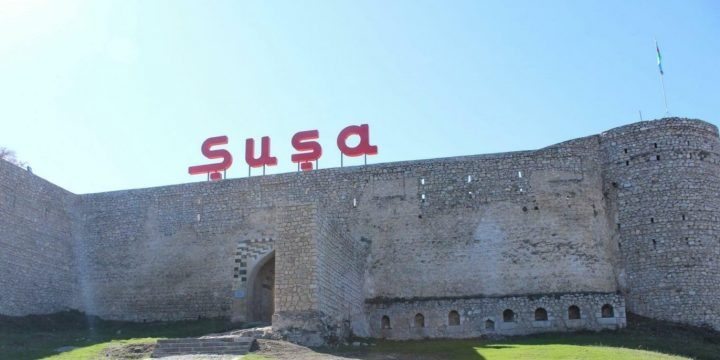 Qarabağ Universitetinin iki fakültəsi Şuşaya köçürüləcək