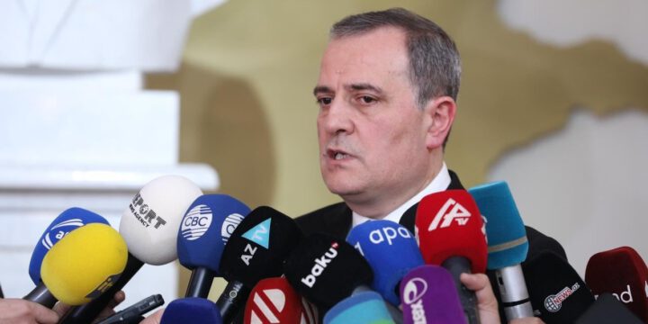 Ceyhun Bayramov: Aksiyada yolun bağlanmasından söhbət gedə bilməz