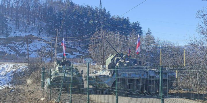 Sülhməramlılar əraziyə zirehli hərbi texnika gətiriblər – Aksiya davam edir