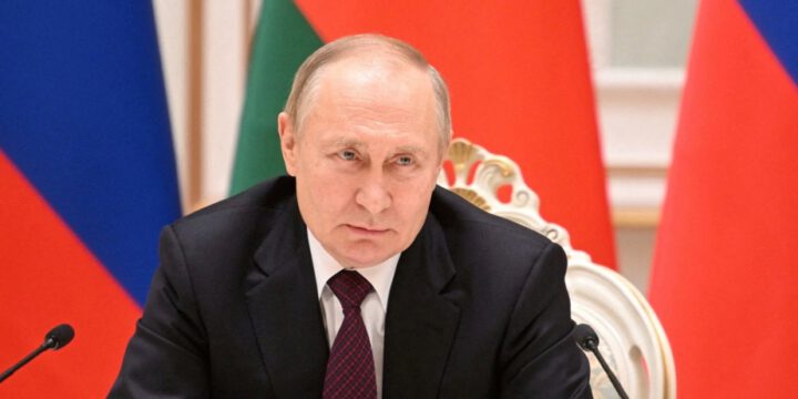 Rusiya Prezidenti Ukraynada bütün cəbhə boyu atəşkəs elan olunması barədə tapşırıq verib