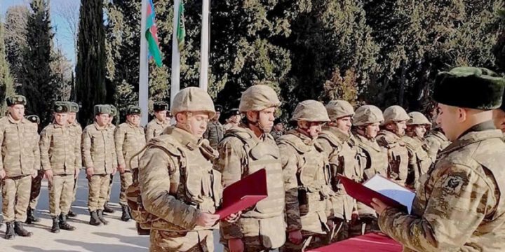 Azərbaycan Ordusunda müddətli həqiqi hərbi xidmətə qəbul və ehtiyata buraxılma tədbirləri keçirilir 