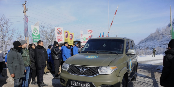 Rusiya sülhməramlılarının minik avtomobili aksiya yerindən maneəsiz keçib