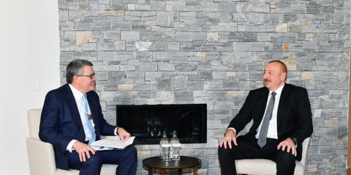 President Ilham Aliyev met with Senior Vice President and Global Innovation Officer for CISCO in Davos