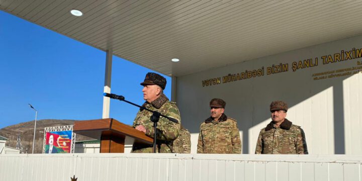 Kəlbəcər və Laçında hərbi hissələrin döyüş hazırlığı yoxlanılıb 