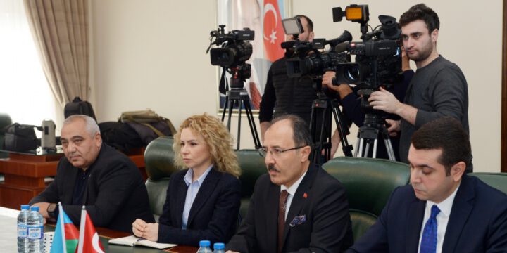 Cahit Bağçı: Çanaqqalada şəhid olmuş azərbaycanlıların xatirəsinə abidə açılacaq