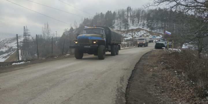 Six more vehicles of Russian peacekeepers passed through protest area without hindrance