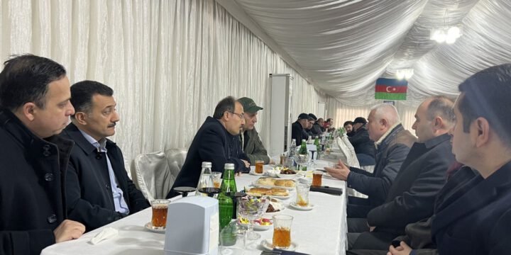 Türkiyə səfiri Orxan Əsgərovun yas mərasimində iştirak edib