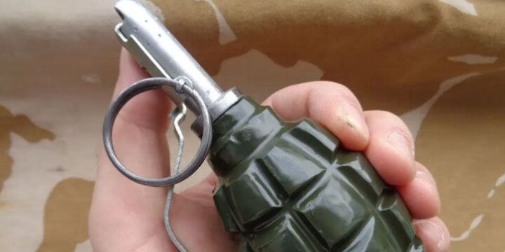 Şəmkirdə valyutadəyişmə məntəqəsinə qumbara atılıb, yaralananlar var