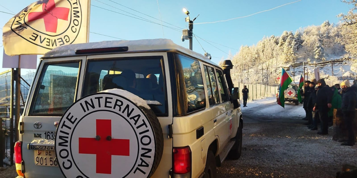 BQXK-ya məxsus avtomobillərin aksiya ərazisindən keçidinə növbəti dəfə şərait yaradılıb