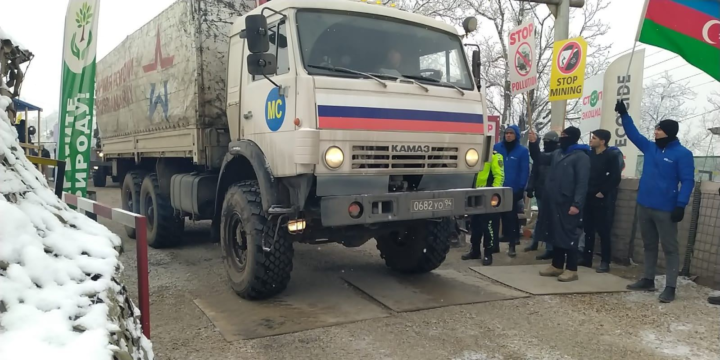 Sülhməramlılara aid 6 yük və bir minik avtomobili Laçın yolundan keçib 