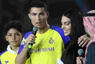 Ronaldonun “Əl-Nəsr”in oyunçusu kimi təqdimat mərasimini üç milyard insan izləyib