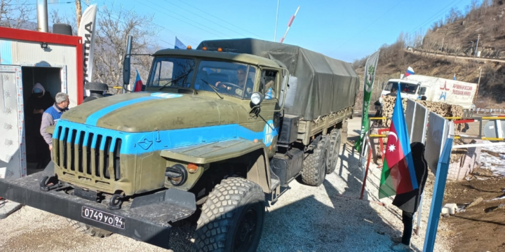 Eight more vehicles of Russian peacekeepers passed freely through protest area