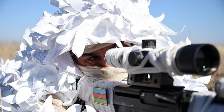 Hərbi qulluqçularımız beynəlxalq təlimdə peşəkarlıq nümayiş etdirirlər 