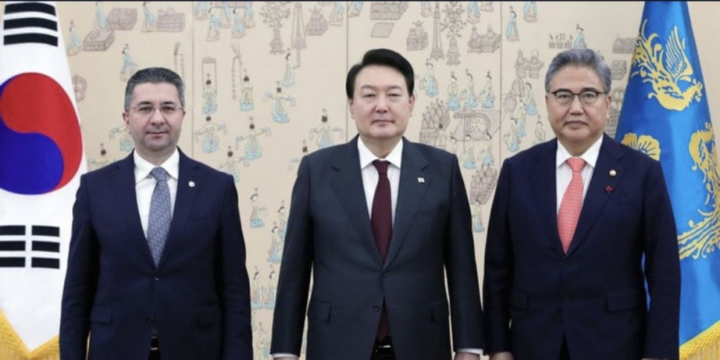 Azərbaycan səfiri etimadnaməsini Koreya Respublikası Prezidentinə təqdim edib