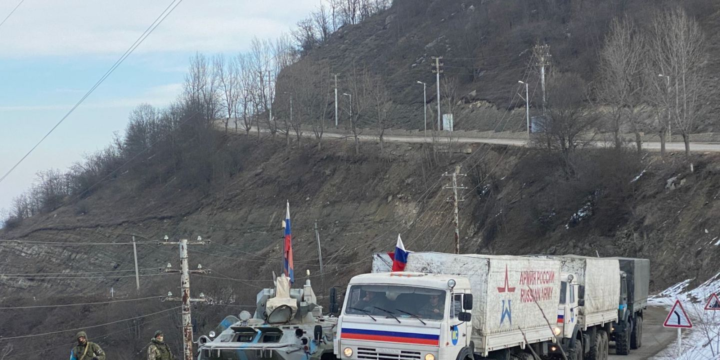 Rusiya sülhməramlılarına aid daha 4 avtomobil Laçın yolundan keçib