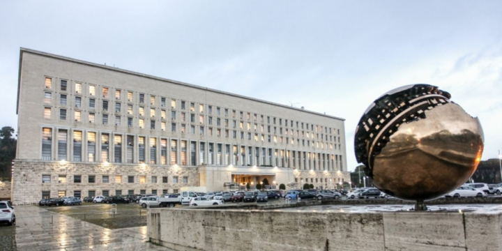 İtaliyanın Barselona və Berlindəki diplomatik nümayəndəliklərinə qarşı hücumlar olub