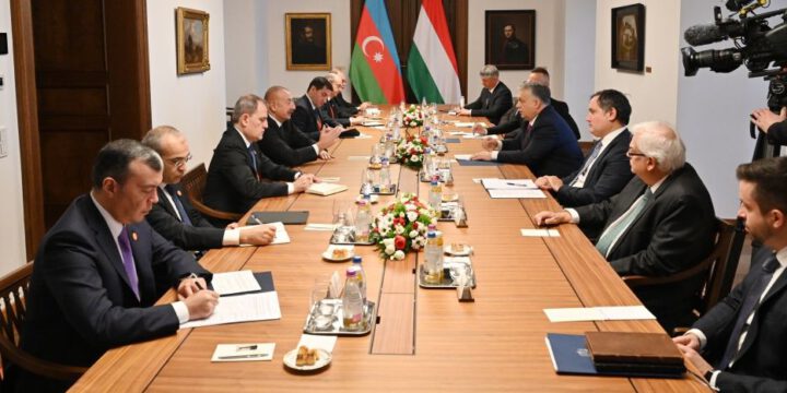 President Ilham Aliyev held expanded meeting with Prime Minister of Hungary Viktor Orban