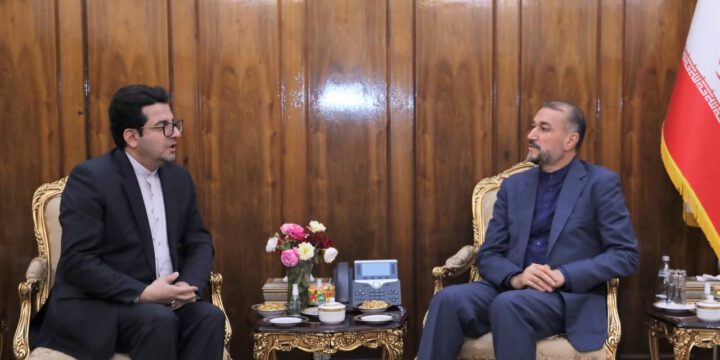 İran Azərbaycanla münasibətlərin inkişaf etdirilməsini istəyir