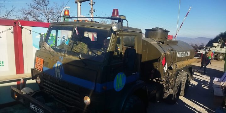 Sülhməramlılara aid daha yeddi təminat maşını Laçın yolundan keçib 