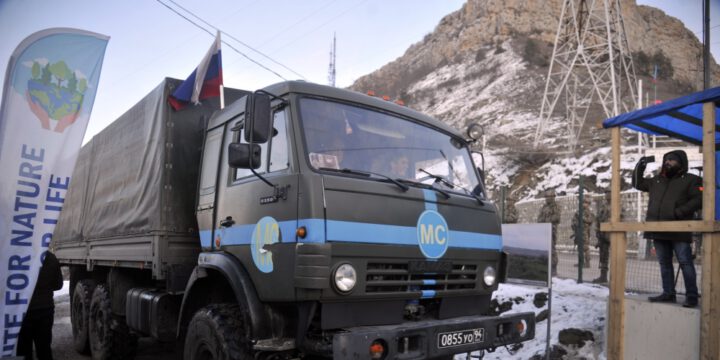 Two more vehicles of Russian peacekeepers passed through protest area without hindrance