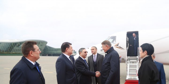 Rumıniya Prezidenti Klaus Yohannis Azərbaycana rəsmi səfərə gəlib