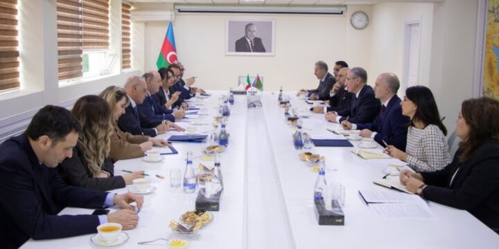 İtaliyanın ətraf mühit və enerji təhlükəsizliyi naziri ilə görüş keçirilib