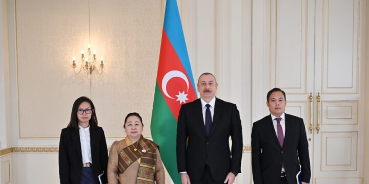 Prezident İlham Əliyev Laosun Azərbaycanda yeni təyin olunan səfirinin etimadnaməsini qəbul edib