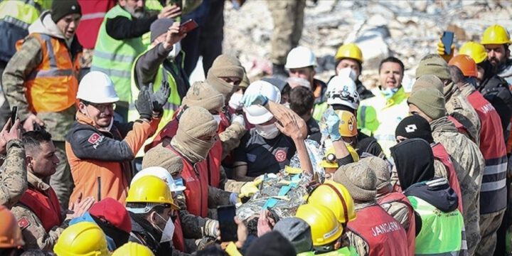 Türkiyədə zəlzələ qurbanlarının sayı 21 mini ötüb