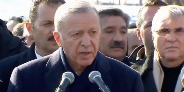 Türkiyə Prezidenti: Zəlzələ səbəbindən universitetlər məsafədən təhsilə keçəcək