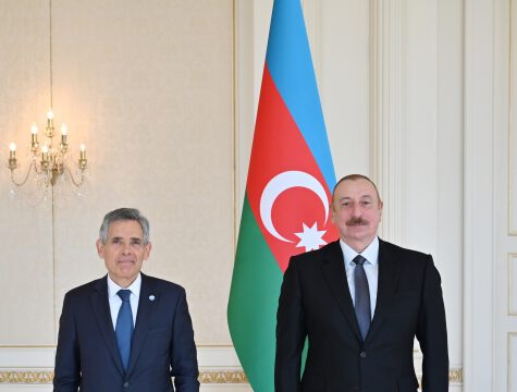 Prezident İlham Əliyev San-Marinonun ölkəmizdə yeni təyin olunan səfirinin etimadnaməsini qəbul edib 