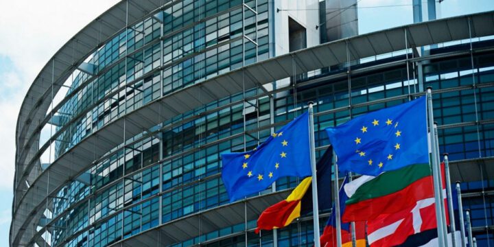 Avropa İttifaqı Rusiyanın 21,5 milyard avroluq aktivini dondurub