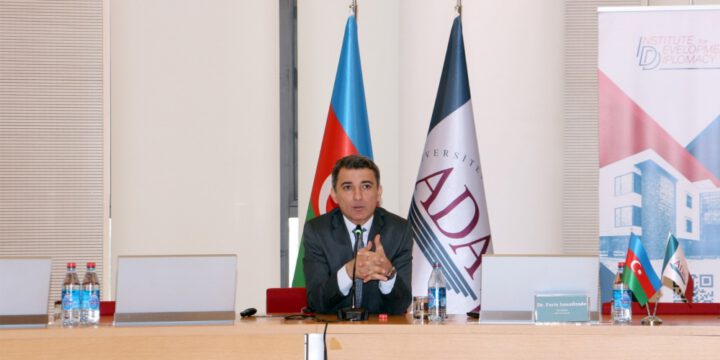 Qış Məktəbinin iştirakçıları “Heydər Əliyev və multikulturalizm” mövzusunda mühazirə dinləyiblər