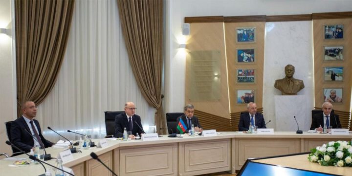 Azerbaijan’s Energy Ministry holds meeting with a high-level delegation of Pakistan