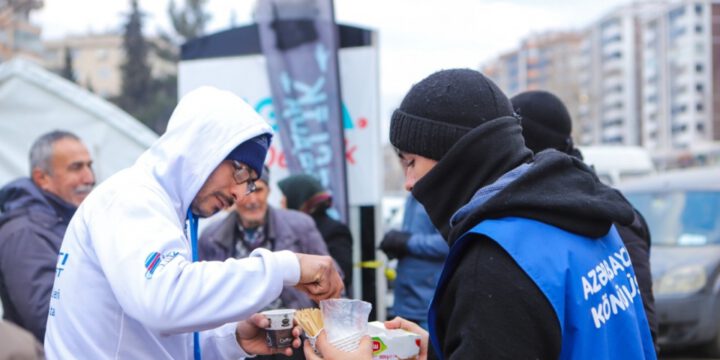 Azerbaijani volunteers set up tents for children in Turkiye`s quake-hit Malatya