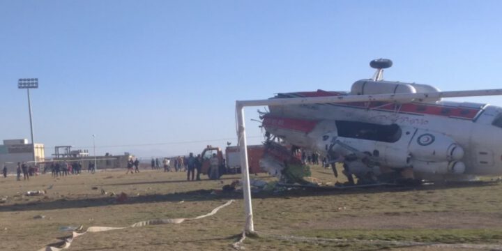 Two killed, 16 injured, including sports minister, in helicopter crash in central Iran