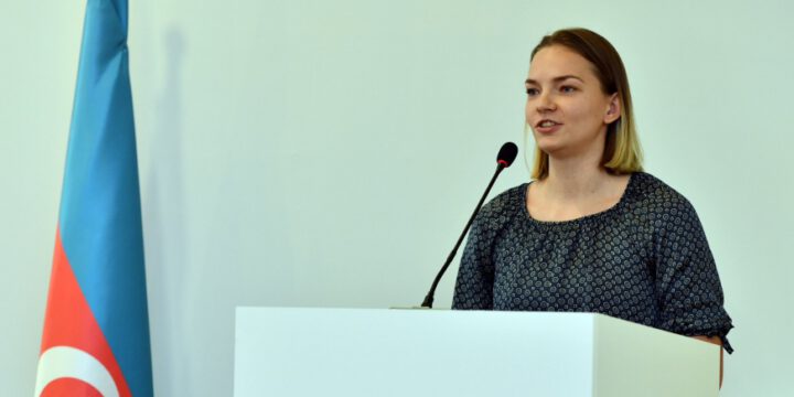 Gənclər və idman naziri beynəlxalq turnirlərdə Azərbaycanı uğurla təmsil etmiş idmançılarla görüşüb