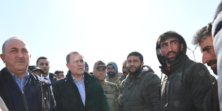 Ceyhun Bayramov Türkiyədə zəlzələ bölgəsinə gedib, xilasedicilərimizlə görüşüb