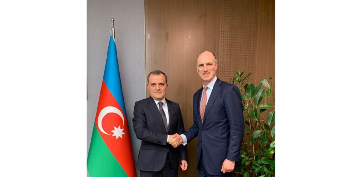 Britaniyanın Avropa və Şimali Amerika üzrə naziri Ceyhun Bayramovla görüşüb