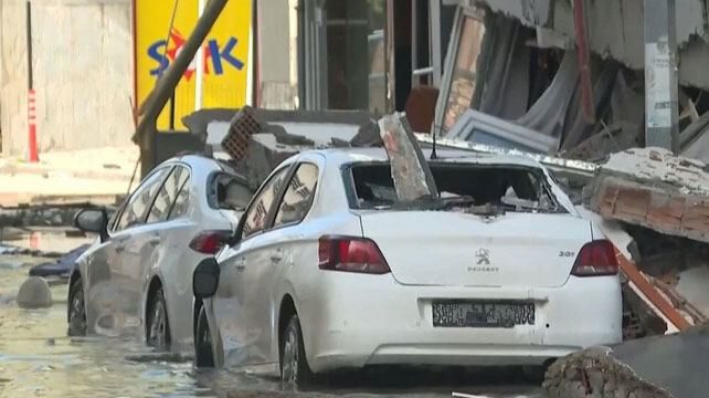 Hatayda baş verən zəlzələdən sonra dəniz daşıb, küçələri su basıb 