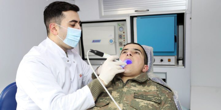 Hərbi qulluqçuların səyyar stomatoloji müayinə və müalicəsi həyata keçirilib