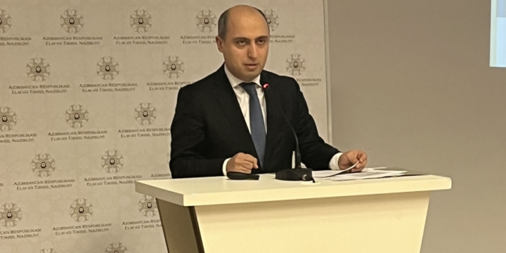 Artımdan sonra müəllimlərin 25 faizindən çoxu 1000 manatdan yüksək məvacib alacaq