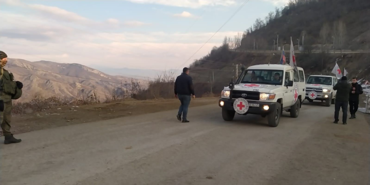 BQXK-ya məxsus avtomobillər yenidən Laçın yolundan keçib