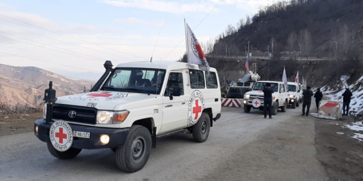 Six ICRC vehicles pass freely through protest area