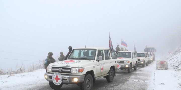 Six ICRC vehicles pass freely through protest area