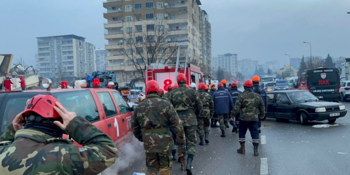 Azerbaijan’s Ministry of Emergency Situations launch search and rescue operations in Türkiye